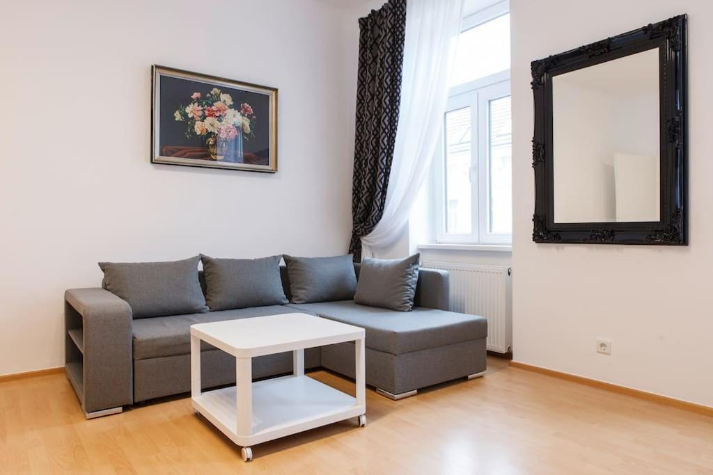 Vienna-Flats Self Check-In Apartman Kültér fotó