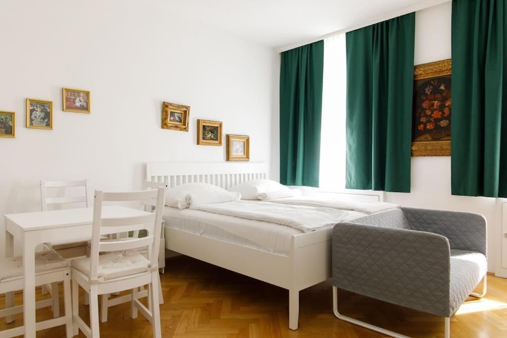 Vienna-Flats Self Check-In Apartman Kültér fotó
