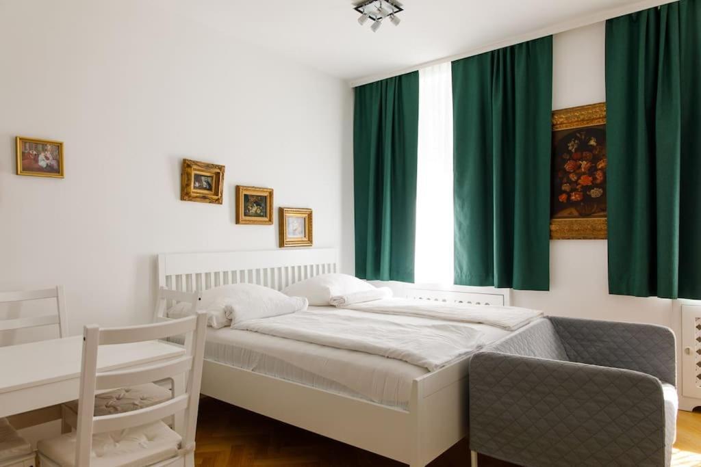 Vienna-Flats Self Check-In Apartman Kültér fotó