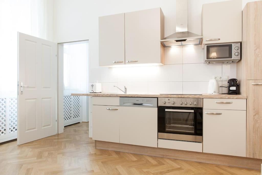 Vienna-Flats Self Check-In Apartman Kültér fotó