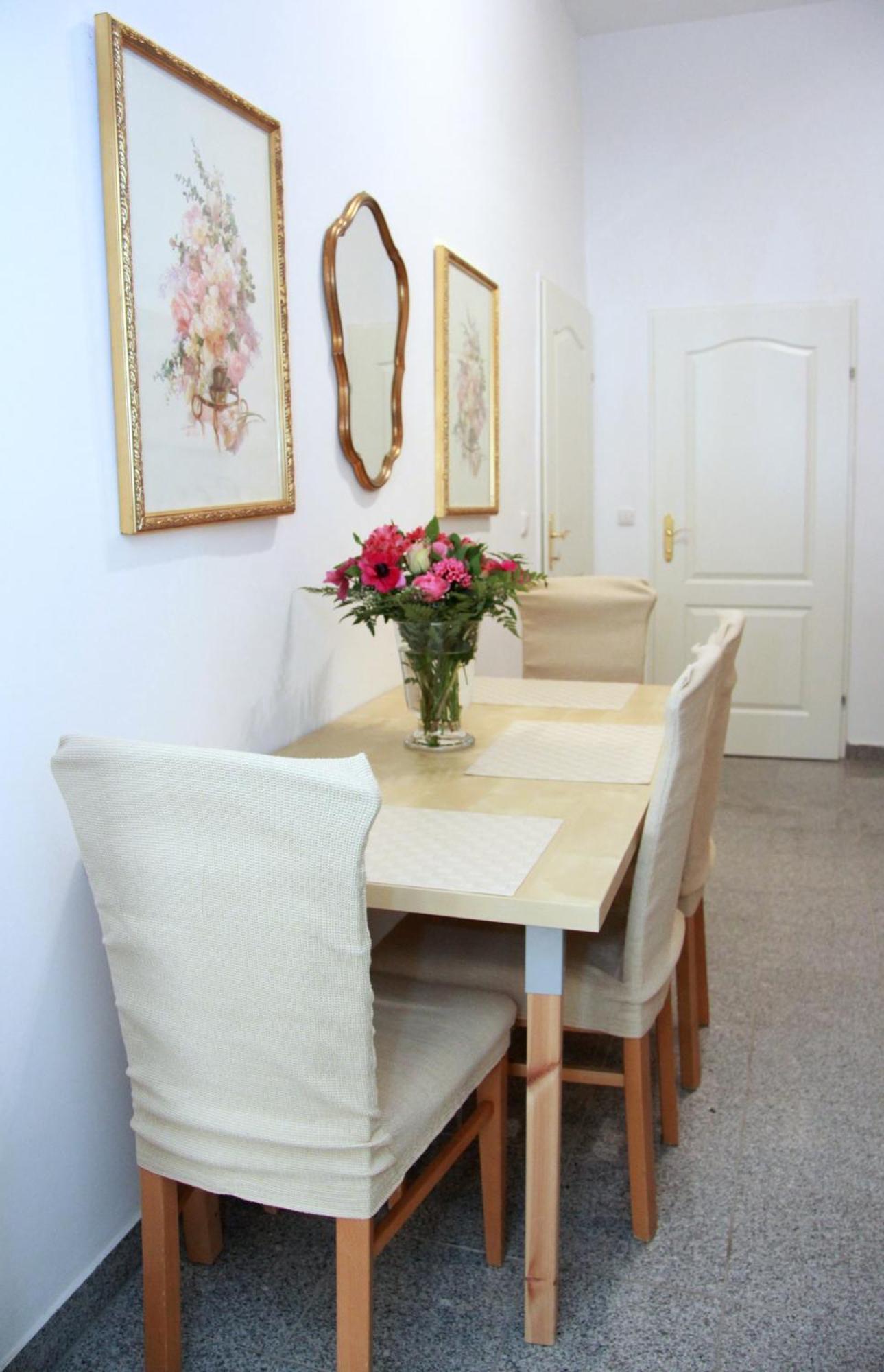 Vienna-Flats Self Check-In Apartman Kültér fotó